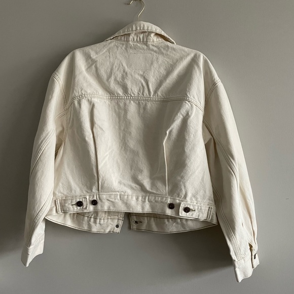 Levi Jean Jacket - Picture 2 of 4